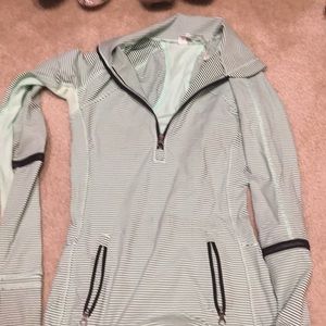 Lululemon quarter zip up